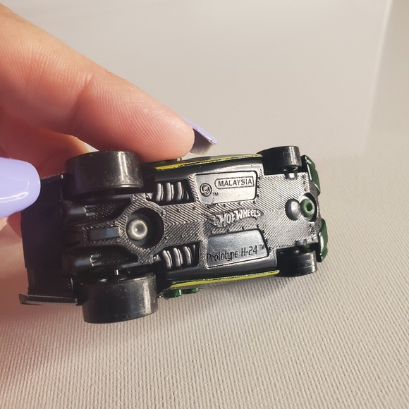 2008- Prototype H-24 Hot Wheel - Picture 7 of 8